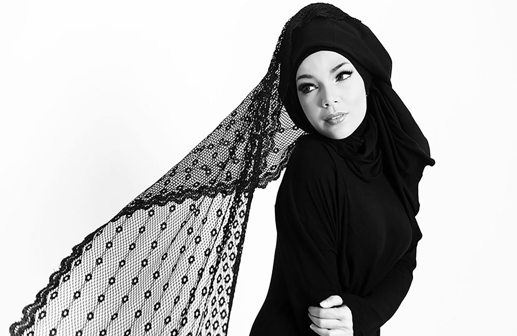 Wow Yuk Intip Tips Fashion Hijab Ala Dewi Sandra